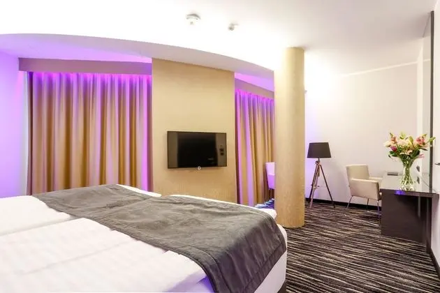 Standard Tek Büyük Yataklı Oda, Avlu Manzaralı