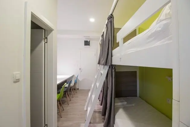 Ortak Ranzalı Oda, Karma Ranzalı Oda (4 beds 1)