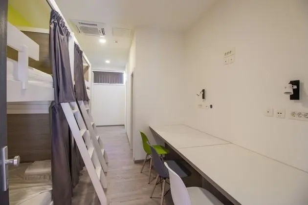 Ortak Ranzalı Oda, Karma Ranzalı Oda (4 beds 1)