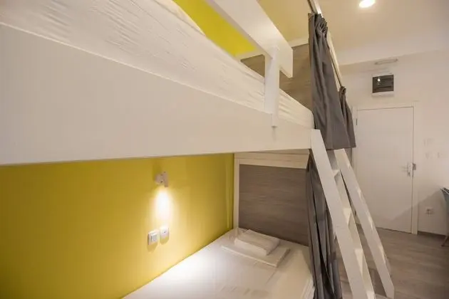 Ortak Ranzalı Oda, Karma Ranzalı Oda (4 beds 2)