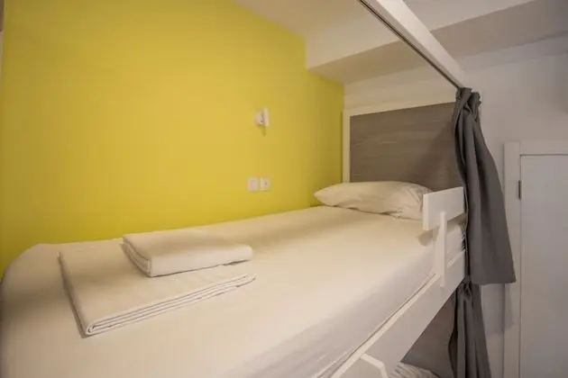 Ortak Ranzalı Oda, Karma Ranzalı Oda (4 beds 2)