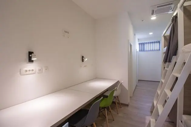 Ortak Ranzalı Oda, Karma Ranzalı Oda (4 beds 2)