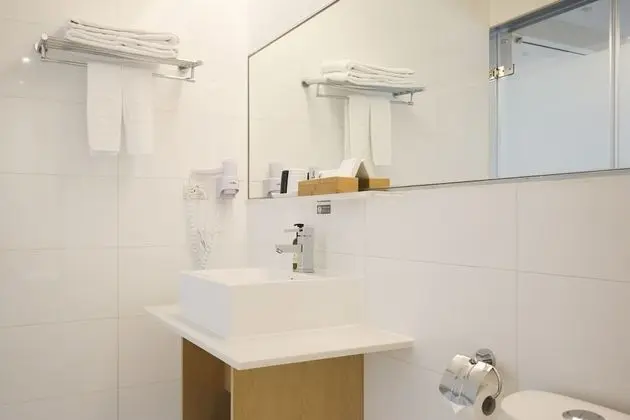 Deluxe Tek Büyük Yataklı Oda, 1 Büyük (Queen) Boy Yatak, Şehir Manzaralı