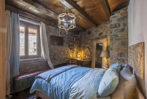 Superior Dağ Evi, Birden Çok Yatak, Sigara İçilmez