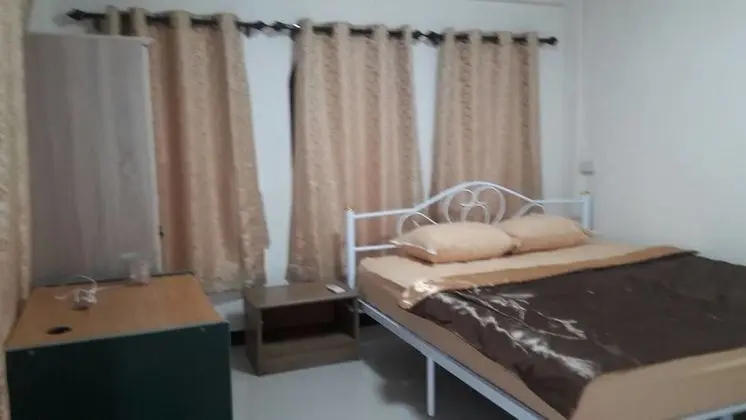 Private Dormitory With Shared Bathroom
