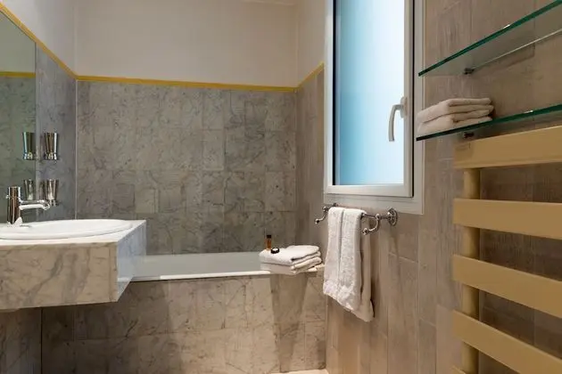 Standard Tek Büyük Yataklı Oda