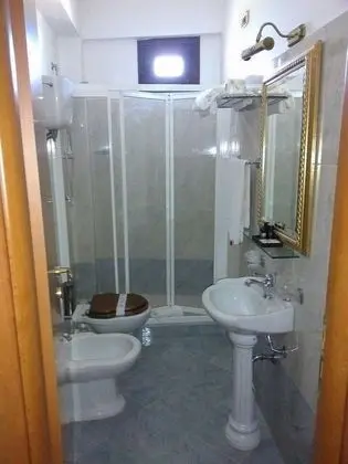 Standard İki Ayrı Yataklı Oda