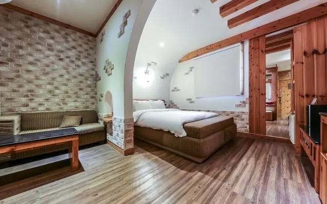 Oda (Special Room)