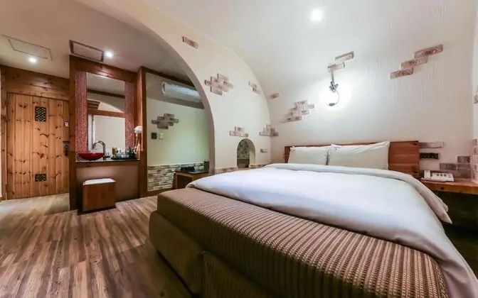 Oda (Special Room)