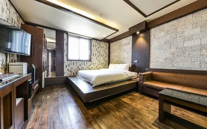 Oda (Special Room)
