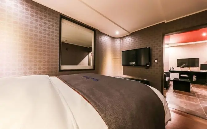 Oda (Suites)