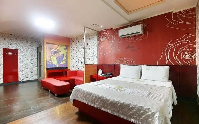 Oda (Suites)
