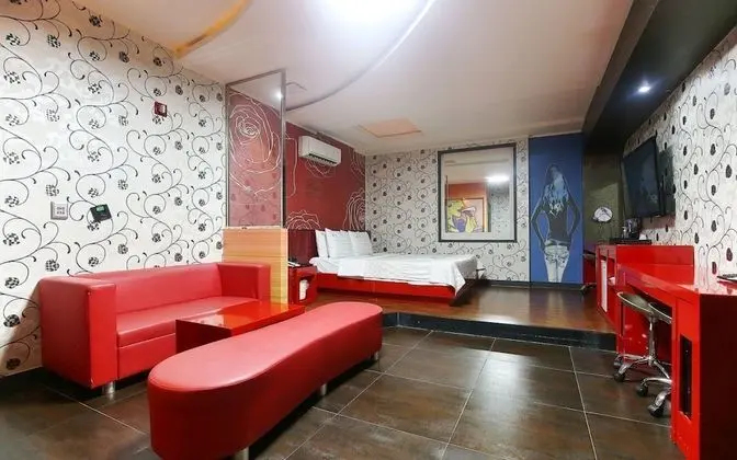 Oda (Suites)