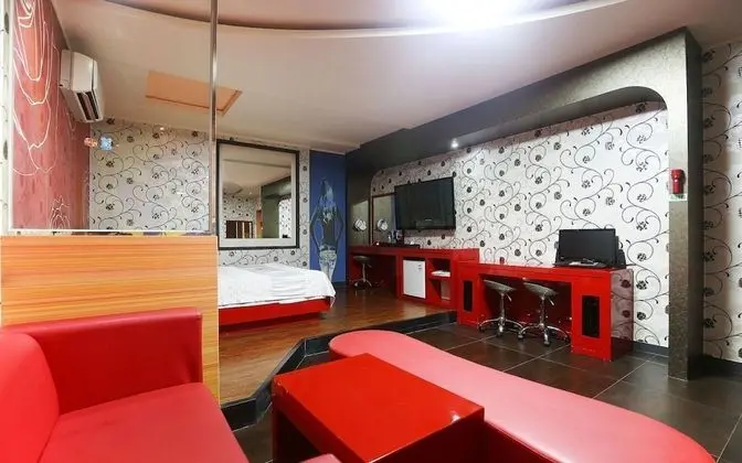 Oda (Suites)