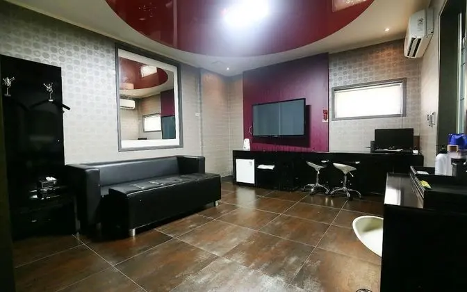 Oda (Suites)