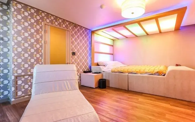 Oda (Special Room)