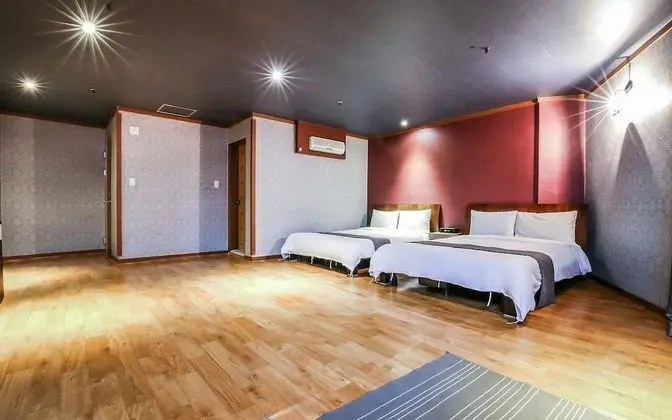 Oda (Family twin room)