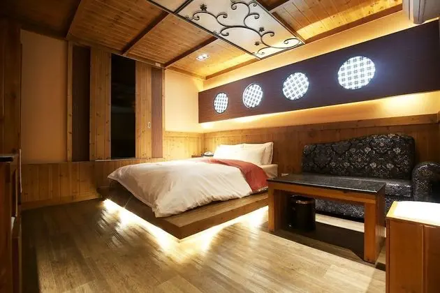 Oda (Special Room)