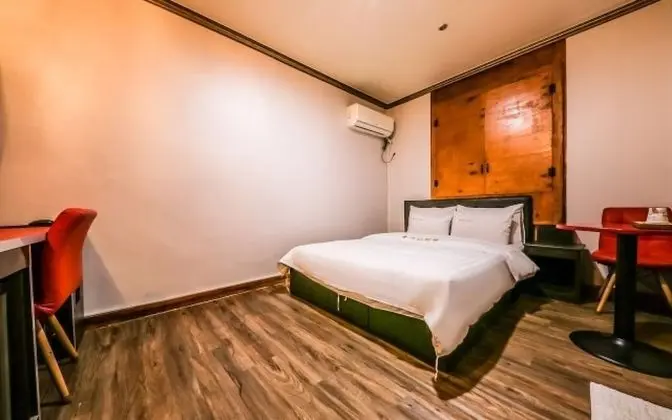 Oda (Non-smoking room)