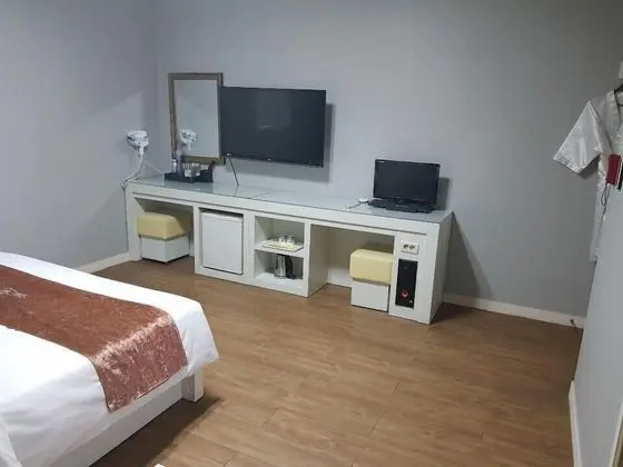 Basic Oda, 1 En Büyük (King) Boy Yatak