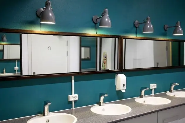 Family Oda, Ortak Banyo, Şehir Manzaralı (Linen Excluded)