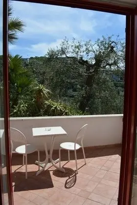 Classic Tek Büyük Yataklı Oda, Balkon, Kısmi Deniz Manzarası