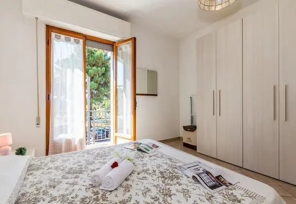 Family Apart Daire, 1 Çift Kişilik Yatak ve Çekyat (Daniela 4 100mt from sea)