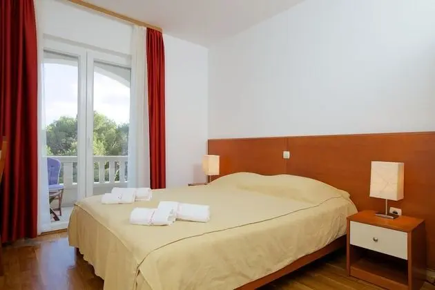 Tek Büyük Yataklı Oda, Balkon