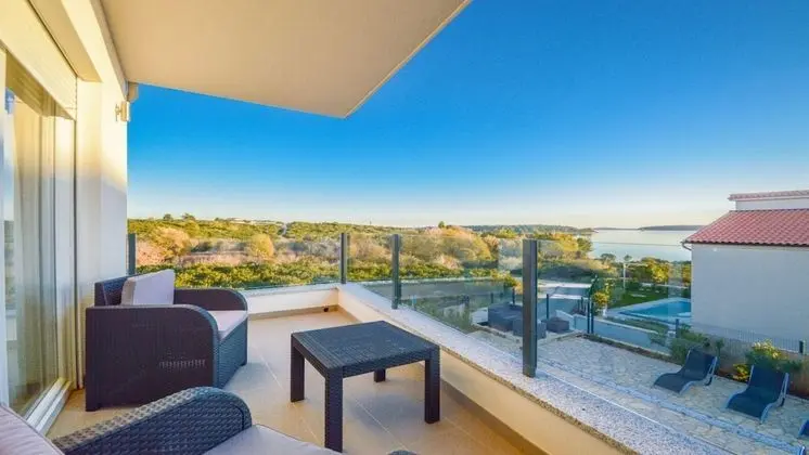 Villa, Kişiye Özel Havuzlu