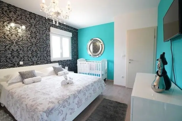 Villa (Four Bedroom Villa with Pool)