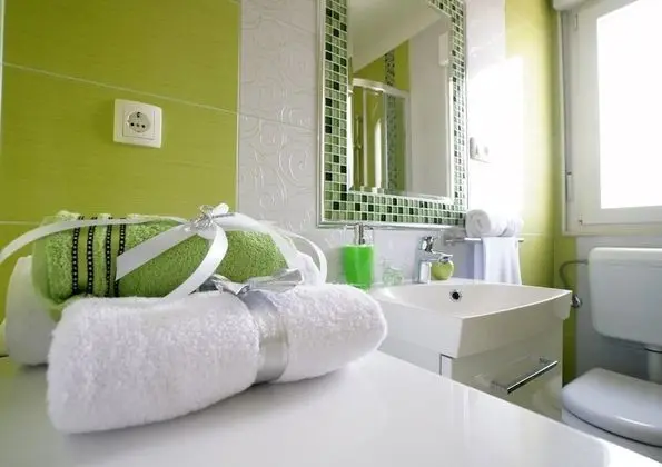 Villa (Four Bedroom Villa with Pool)