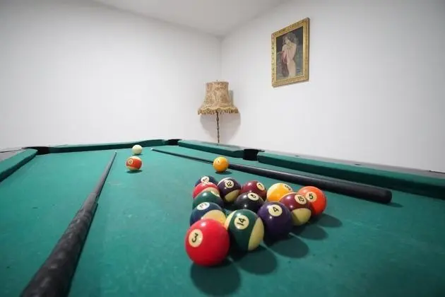 Villa (Four Bedroom Villa with Pool)