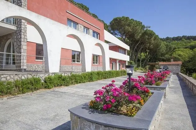 Villa, Sigara İçilebilir
