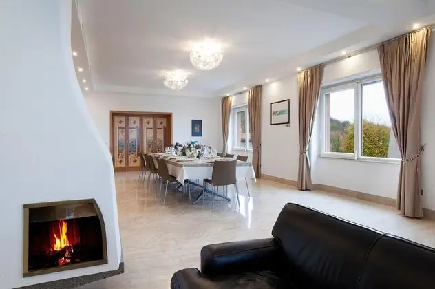 Villa, Sigara İçilebilir