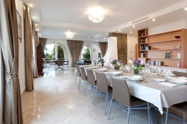 Villa, Sigara İçilebilir