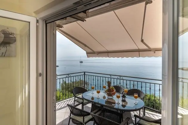 Apart Daire (Daniela - terrace with amazing sea vi)