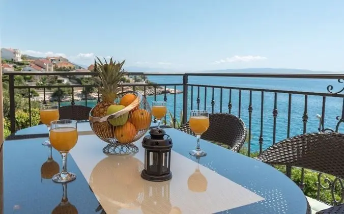 Apart Daire (Daniela - terrace with amazing sea vi)