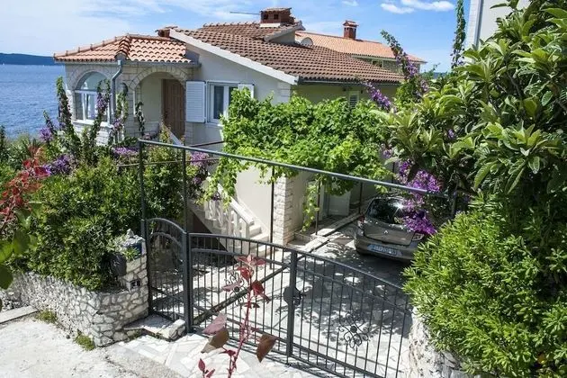 Apart Daire (Daniela - terrace with amazing sea vi)