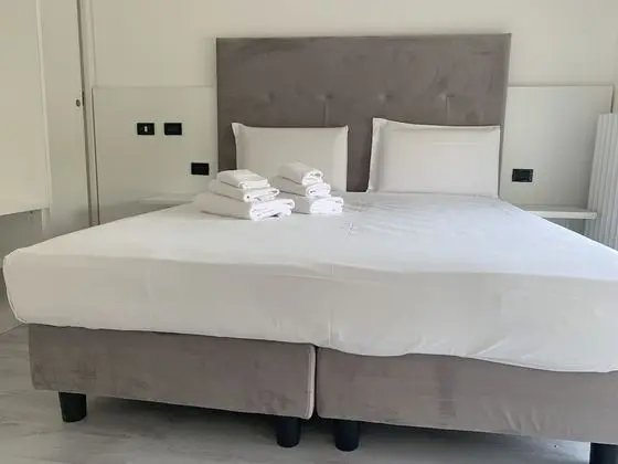 Tek Büyük Yataklı Oda, Banyolu/Duşlu