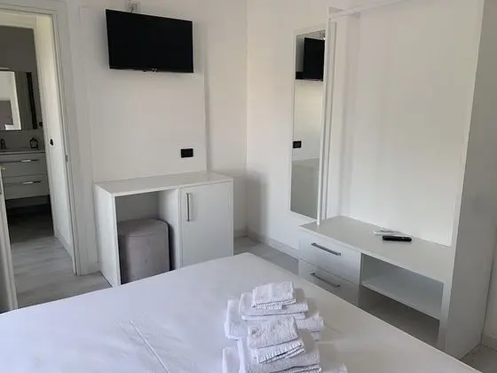 Tek Büyük Yataklı Oda, Banyolu/Duşlu