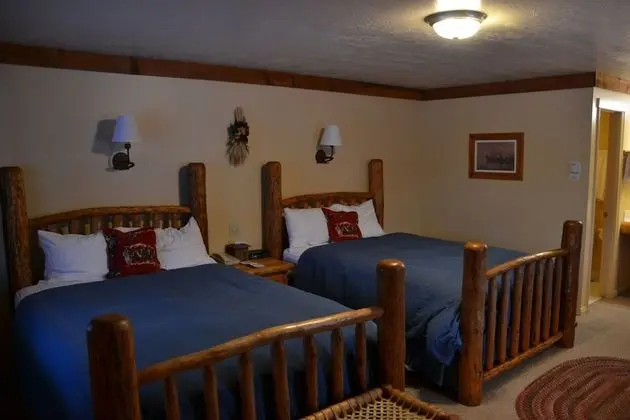 Cabin, 2 Queen Beds (Pet friendly)