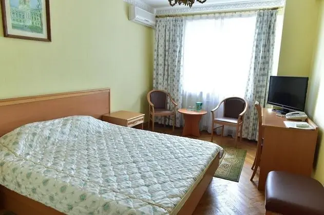 Standard Tek Büyük veya İki Ayrı Yataklı Oda