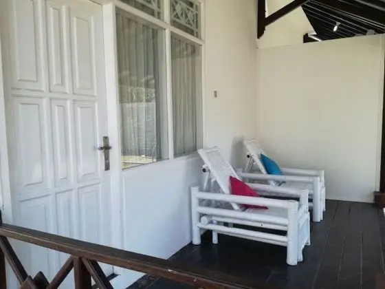 Standard Kır Evi, Veranda