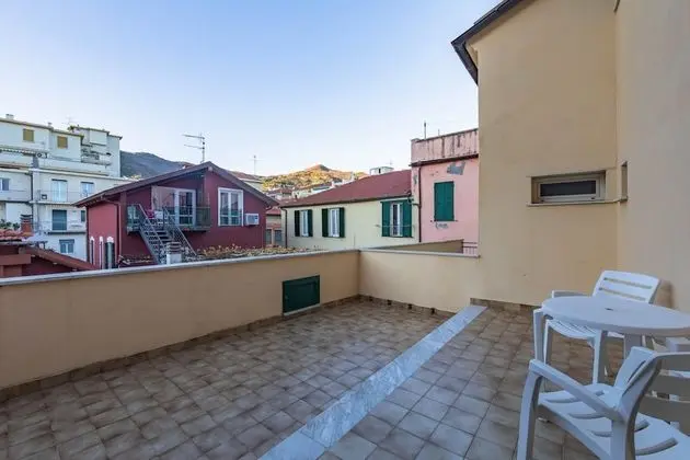 Üç Kişilik Oda, Manzarasız