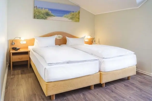Standard Oda, 1 En Büyük (King) Boy Yatak, Küvet (1 King Bed)