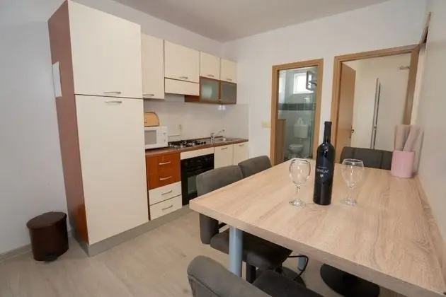 Apart Daire (Danka - free parking and grill - A1(2)