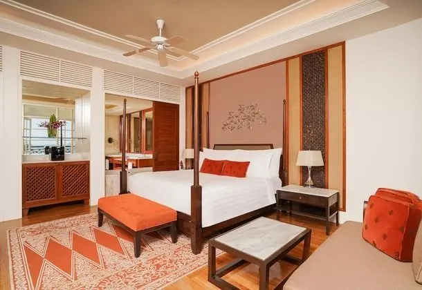 Viceroy Room, Sea View, King Bed