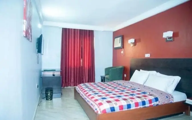 Tek Büyük Yataklı Oda (Victoria)