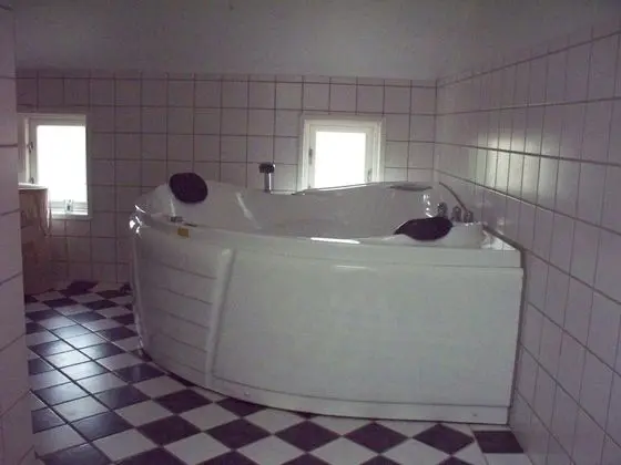 Basic Tek Büyük Yataklı Oda, Ortak Banyo