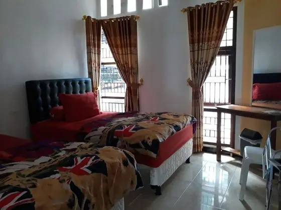Üç Kişilik Oda, Ortak Banyo